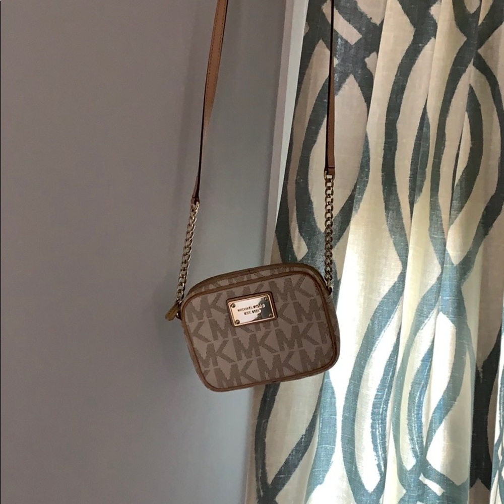 Michael Kors crossbody